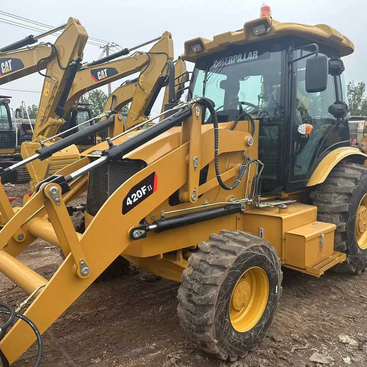 Used Wheel Loader CAT420F Caterpillar 420F Mini Construction Machinery Mini Wheel Skid Steer Loader in Stock - מחפרון: תמונה 1 Used Wheel Loader CAT420F Caterpillar 420F Mini Construction Machinery Mini Wheel Skid Steer Loader in Stock - מחפרון: תמונה 1