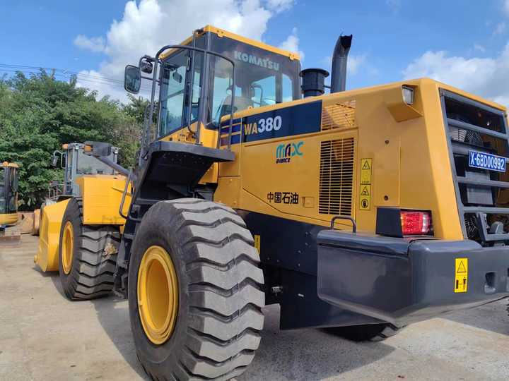 מעמיס גלגלים Used komatsu Wa380-6 Wheel Loader for Sale   Japan Brand komatsu Wa380 -3 0380-65 470-3 Loader: תמונה 6