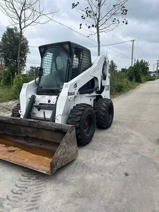 Very Good Machine Used Skid Wheel Loader Bobcat S300 for Sale - מעמיס היגוי החלקה: תמונה 4 Very Good Machine Used Skid Wheel Loader Bobcat S300 for Sale - מעמיס היגוי החלקה: תמונה 4
