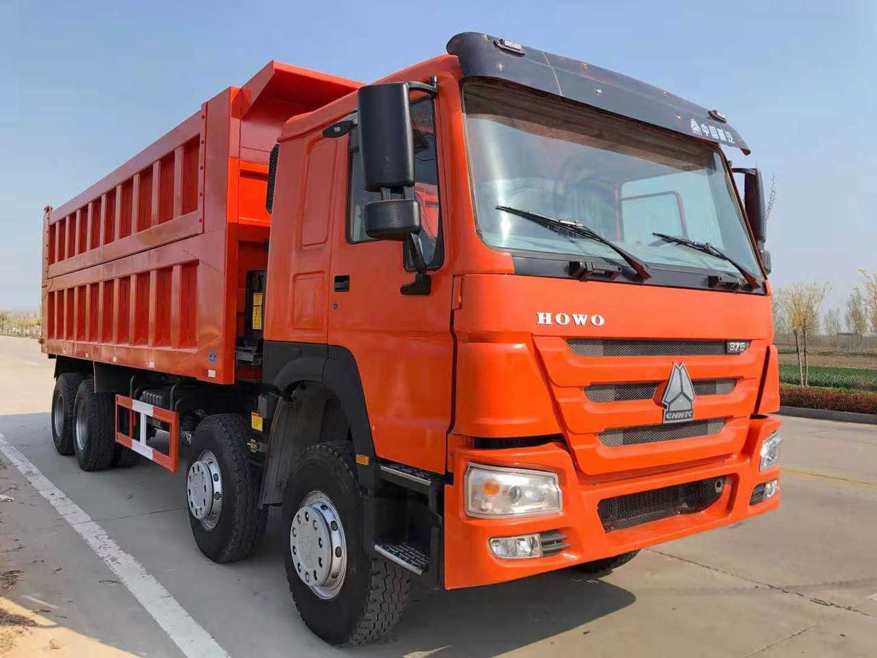 Howo China Brand Howo Dump 12 Wheeler 8x4 6x4 6 4 Sinotruk 371 Hp 375hp Sino Mine Tipper Truck for Sale - משאית: תמונה 3 Howo China Brand Howo Dump 12 Wheeler 8x4 6x4 6 4 Sinotruk 371 Hp 375hp Sino Mine Tipper Truck for Sale - משאית: תמונה 3