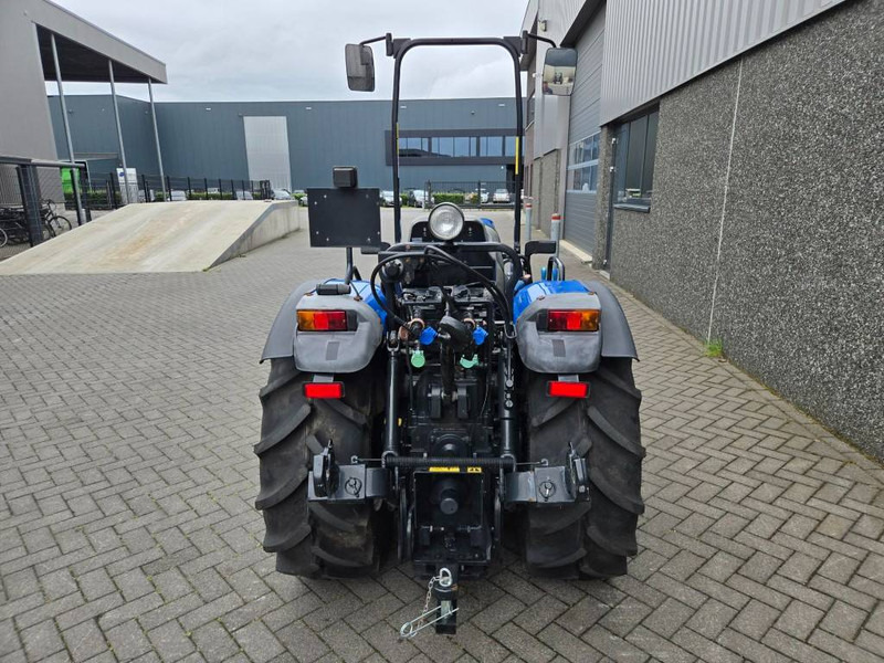 New Holland T 4.75 V - טרקטור חקלאי: תמונה 4 New Holland T 4.75 V - טרקטור חקלאי: תמונה 4