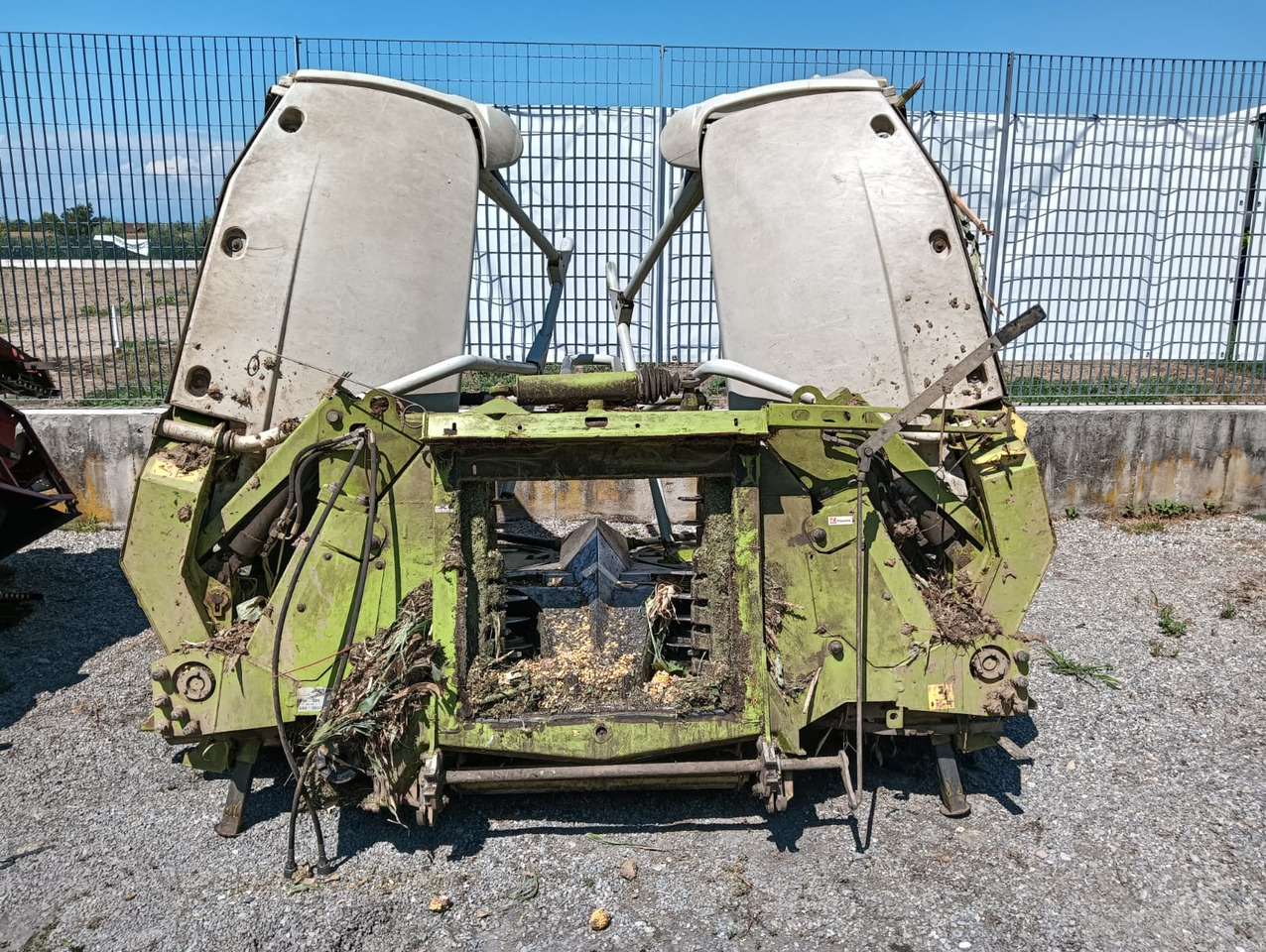CLAAS ORBIS 600 - צרופת מקצרת מספוא: תמונה 2 CLAAS ORBIS 600 - צרופת מקצרת מספוא: תמונה 2