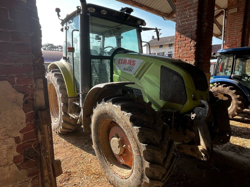Claas Arion 420 - טרקטור חקלאי: תמונה 1 Claas Arion 420 - טרקטור חקלאי: תמונה 1