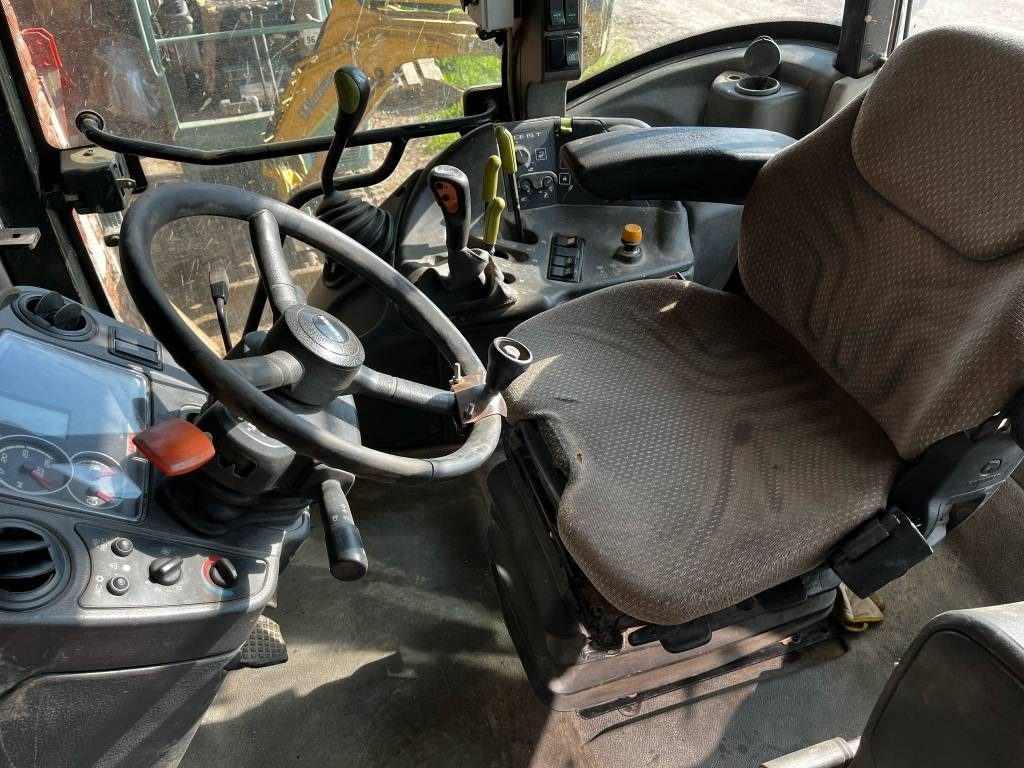 Claas Arion 420 - טרקטור חקלאי: תמונה 5 Claas Arion 420 - טרקטור חקלאי: תמונה 5