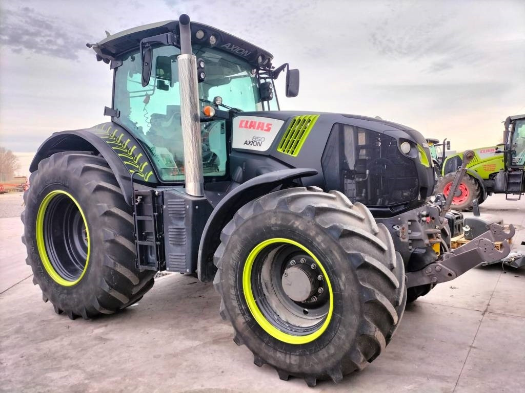 Claas Axion 810 - טרקטור חקלאי: תמונה 1 Claas Axion 810 - טרקטור חקלאי: תמונה 1