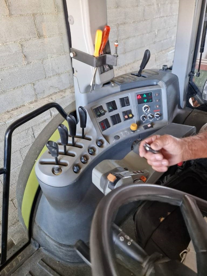 Claas Axion 850 Cebis - טרקטור חקלאי: תמונה 3 Claas Axion 850 Cebis - טרקטור חקלאי: תמונה 3