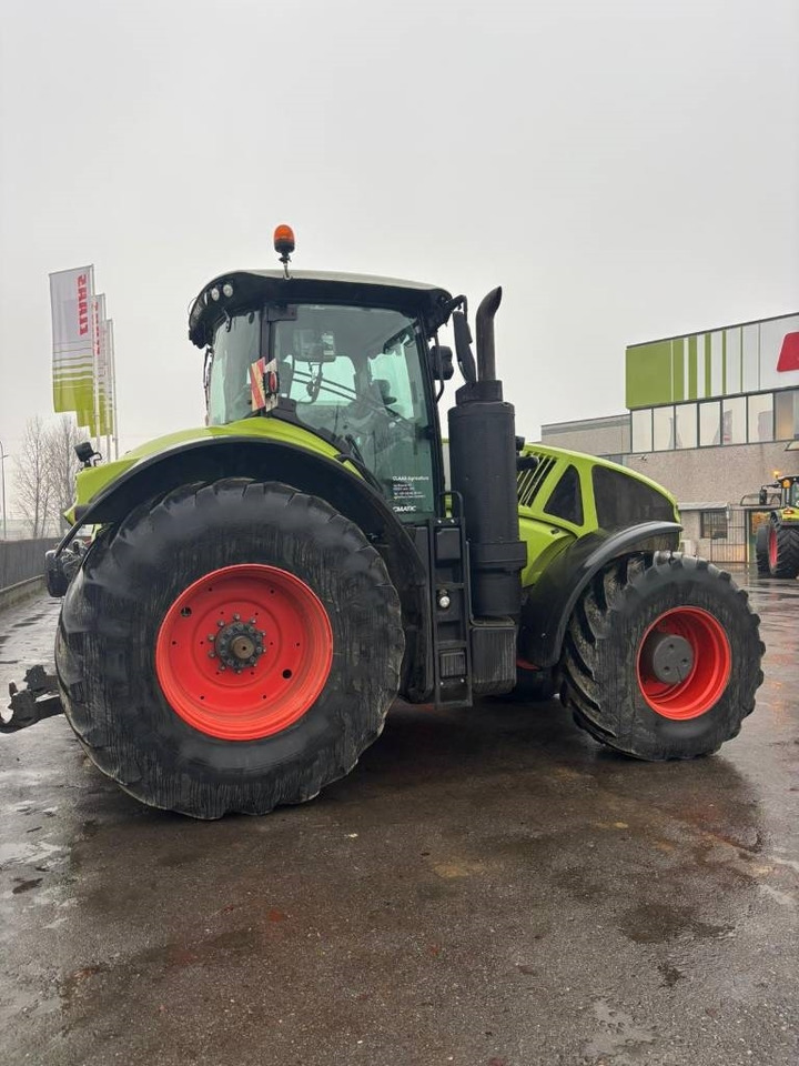 Claas Axion 950 Cmatic - טרקטור חקלאי: תמונה 2 Claas Axion 950 Cmatic - טרקטור חקלאי: תמונה 2