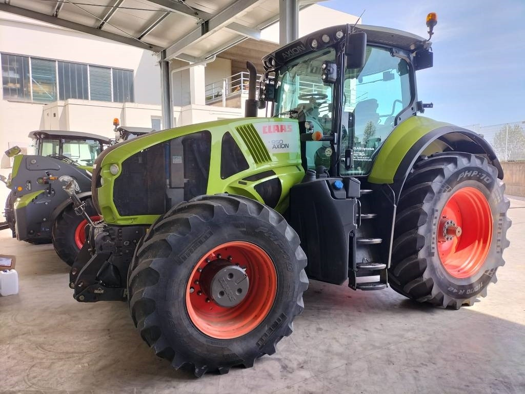 Claas Axion 950 Cmatic - טרקטור חקלאי: תמונה 3 Claas Axion 950 Cmatic - טרקטור חקלאי: תמונה 3