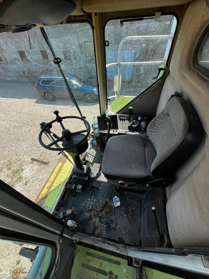 Claas COMMANDOR 116 CS RISO - מקצרת קומבינה: תמונה 3 Claas COMMANDOR 116 CS RISO - מקצרת קומבינה: תמונה 3
