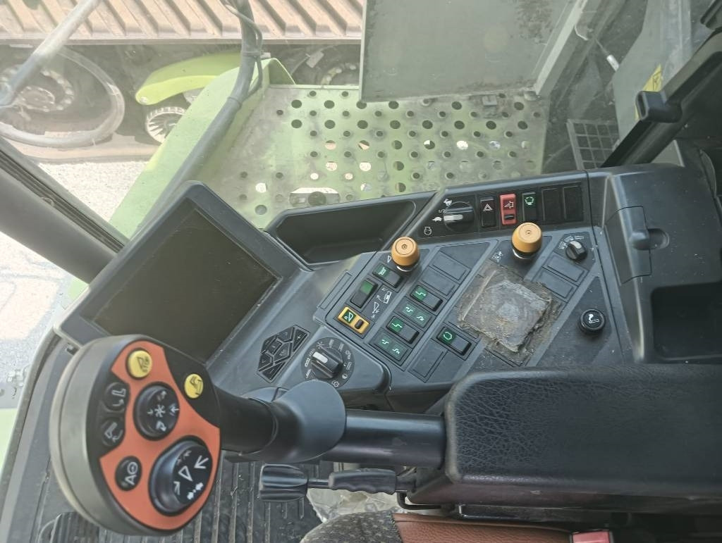 Claas Lexion 570 - מקצרת קומבינה: תמונה 3 Claas Lexion 570 - מקצרת קומבינה: תמונה 3