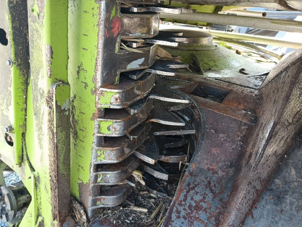 Claas Orbis 900 - ציוד חציר ומספוא: תמונה 2 Claas Orbis 900 - ציוד חציר ומספוא: תמונה 2