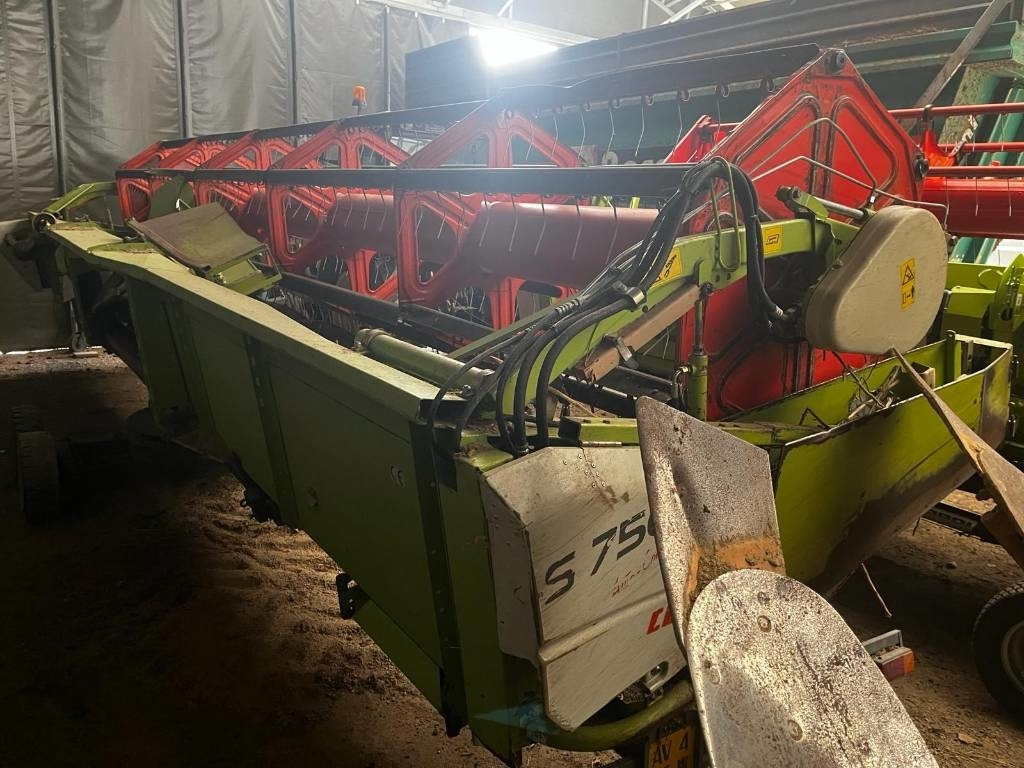 Claas S 750 - צרופת מקצרה: תמונה 1 Claas S 750 - צרופת מקצרה: תמונה 1