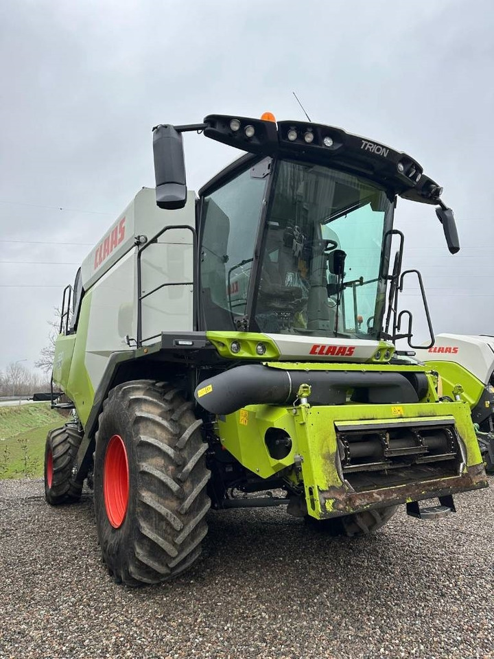 Claas Trion 530 - מקצרת קומבינה: תמונה 1 Claas Trion 530 - מקצרת קומבינה: תמונה 1