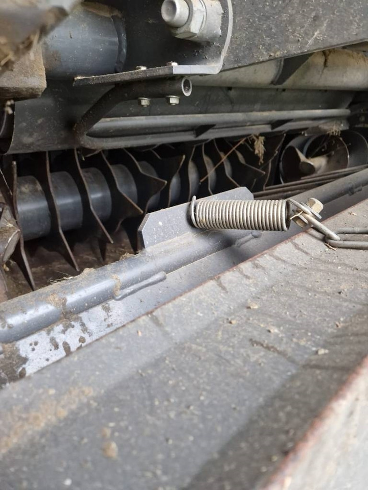 Claas VARIANT 380 PRO RF - מכונת צרור עגולה: תמונה 3 Claas VARIANT 380 PRO RF - מכונת צרור עגולה: תמונה 3