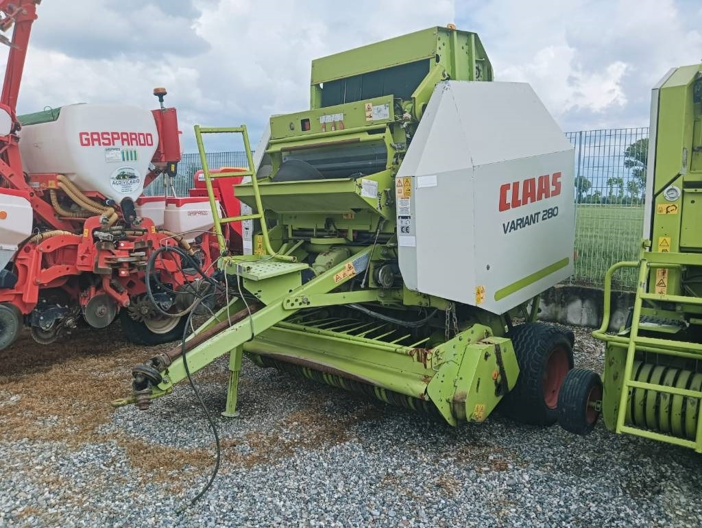 Claas Variant 280 - מכונת צרור עגולה: תמונה 3 Claas Variant 280 - מכונת צרור עגולה: תמונה 3
