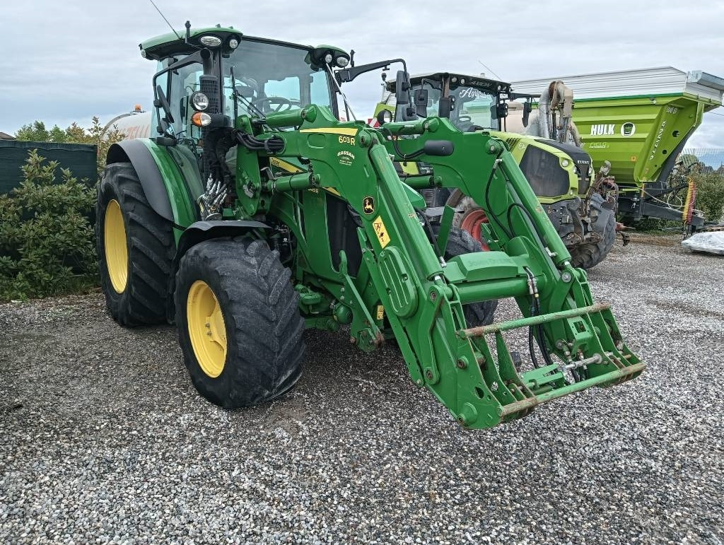 John Deere 5125 R - טרקטור חקלאי: תמונה 1 John Deere 5125 R - טרקטור חקלאי: תמונה 1