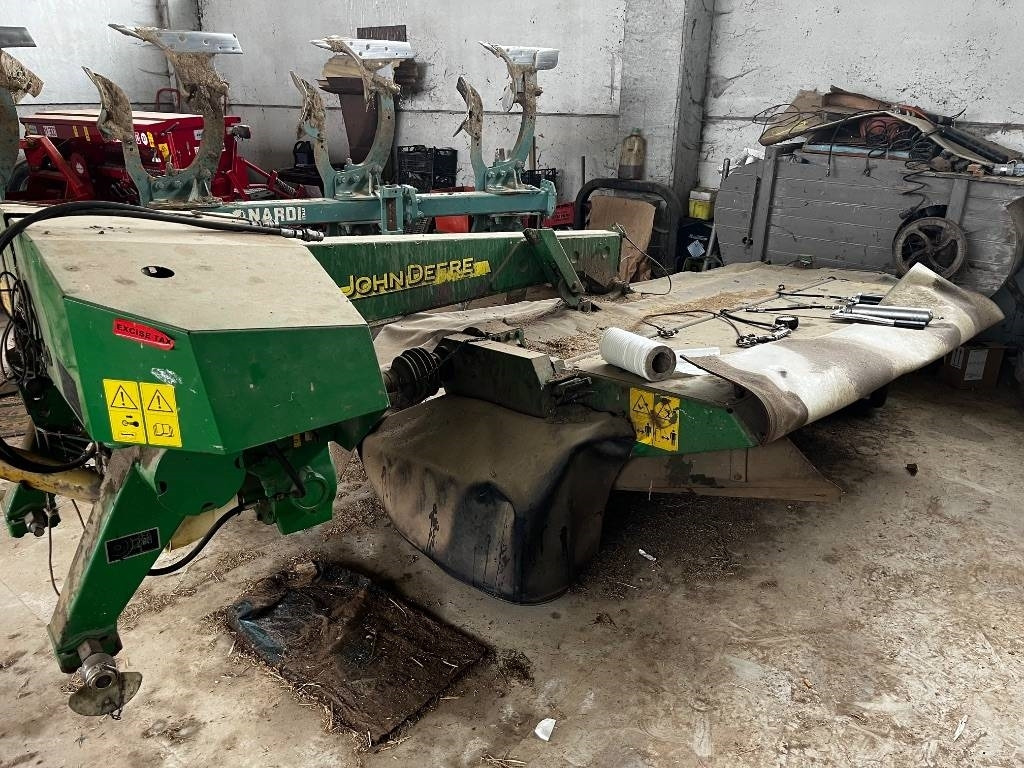 John Deere CC0324 - מכסחה: תמונה 1 John Deere CC0324 - מכסחה: תמונה 1
