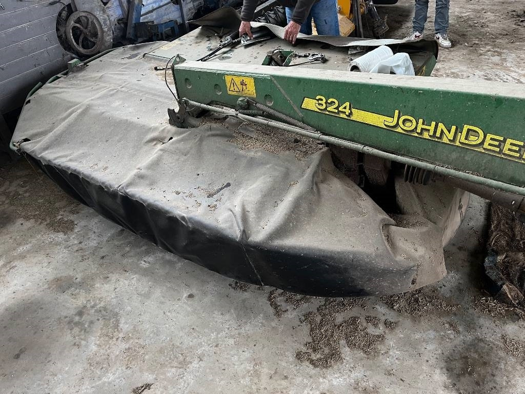 John Deere CC0324 - מכסחה: תמונה 2 John Deere CC0324 - מכסחה: תמונה 2