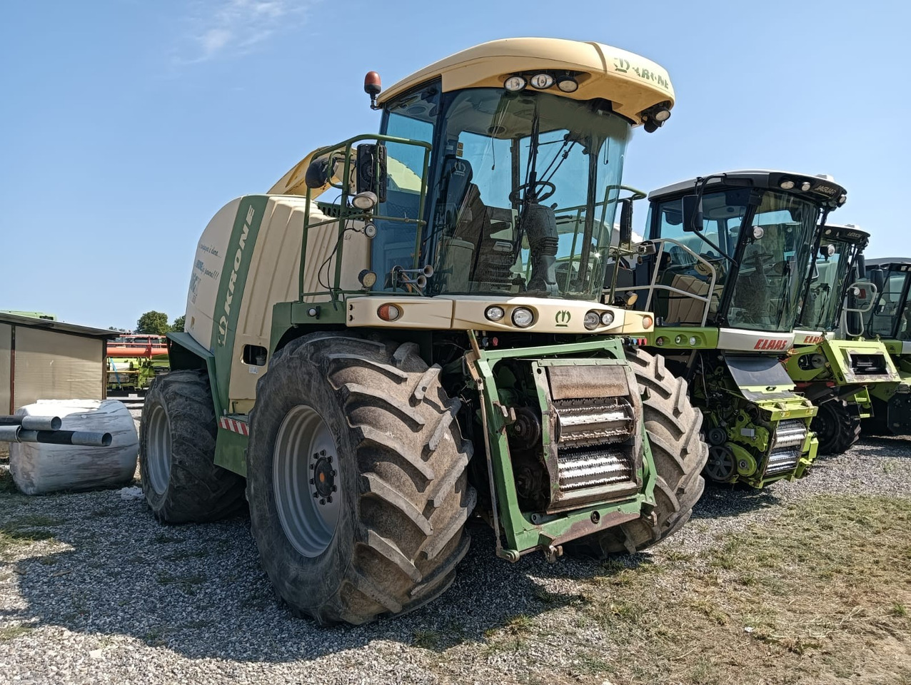 KRONE BIG X 850 - מקצרת מספוא: תמונה 1 KRONE BIG X 850 - מקצרת מספוא: תמונה 1