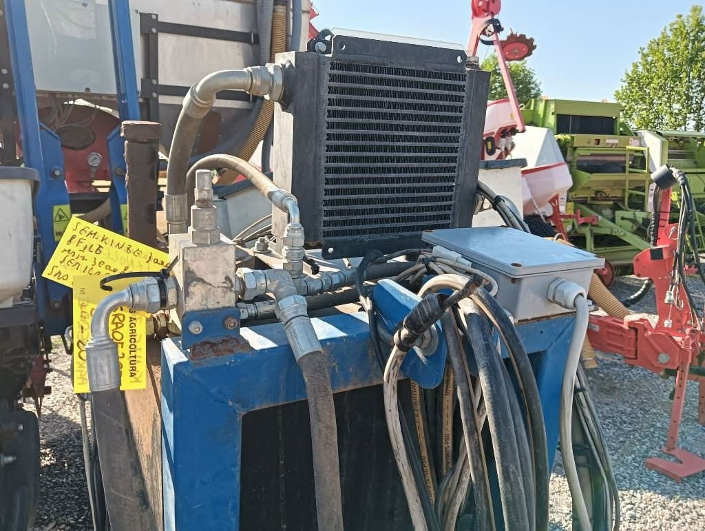 Kinze 3000 - מכונת זריעה מדויקת: תמונה 4 Kinze 3000 - מכונת זריעה מדויקת: תמונה 4