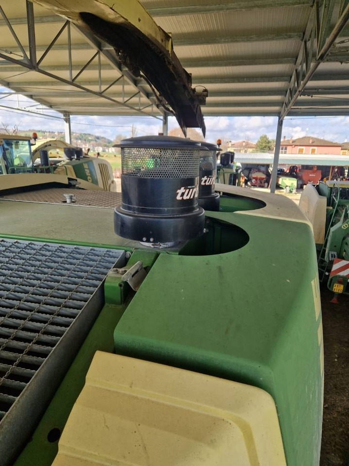 Krone Big X 800 - מקצרת מספוא: תמונה 4 Krone Big X 800 - מקצרת מספוא: תמונה 4