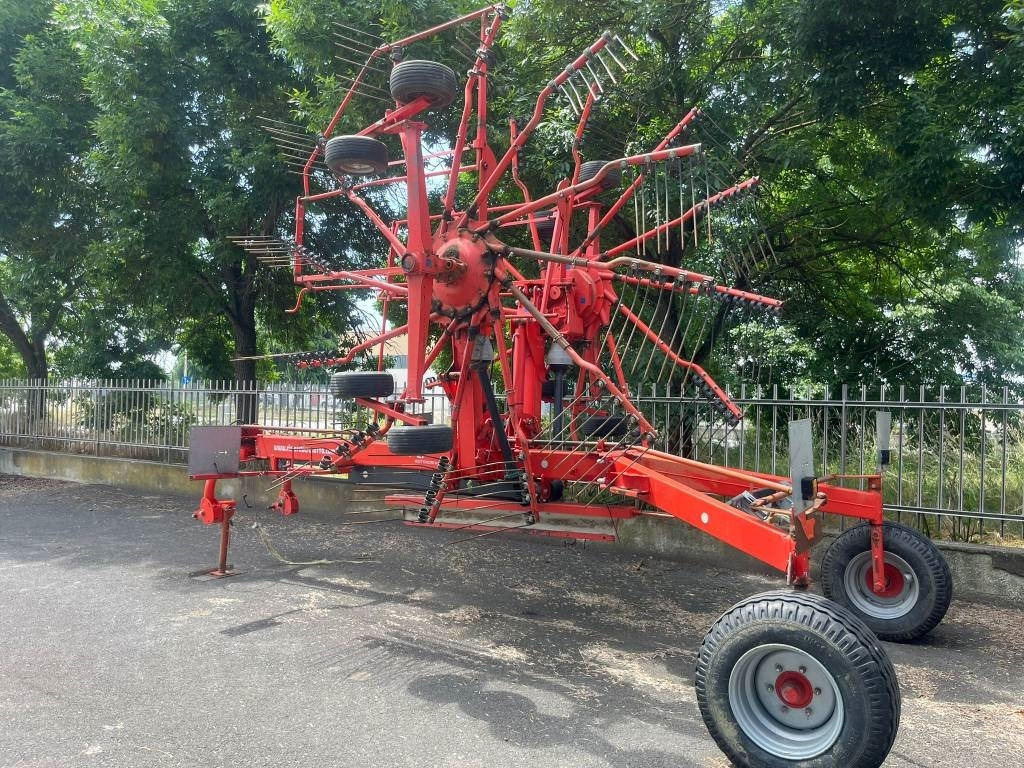 Kuhn GA 8121 - גורף/ מגרפה: תמונה 4 Kuhn GA 8121 - גורף/ מגרפה: תמונה 4