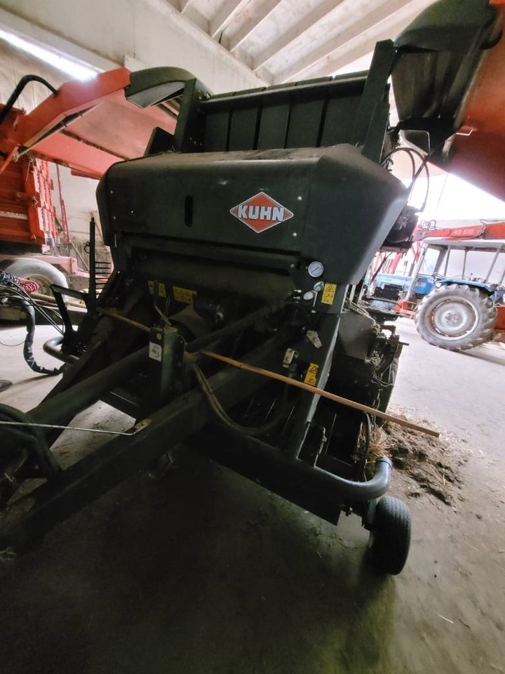 Kuhn VB 2160 - מכונת צרור עגולה: תמונה 4 Kuhn VB 2160 - מכונת צרור עגולה: תמונה 4