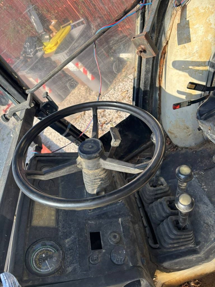 Lamborghini 600 V DT - טרקטור חקלאי: תמונה 5 Lamborghini 600 V DT - טרקטור חקלאי: תמונה 5