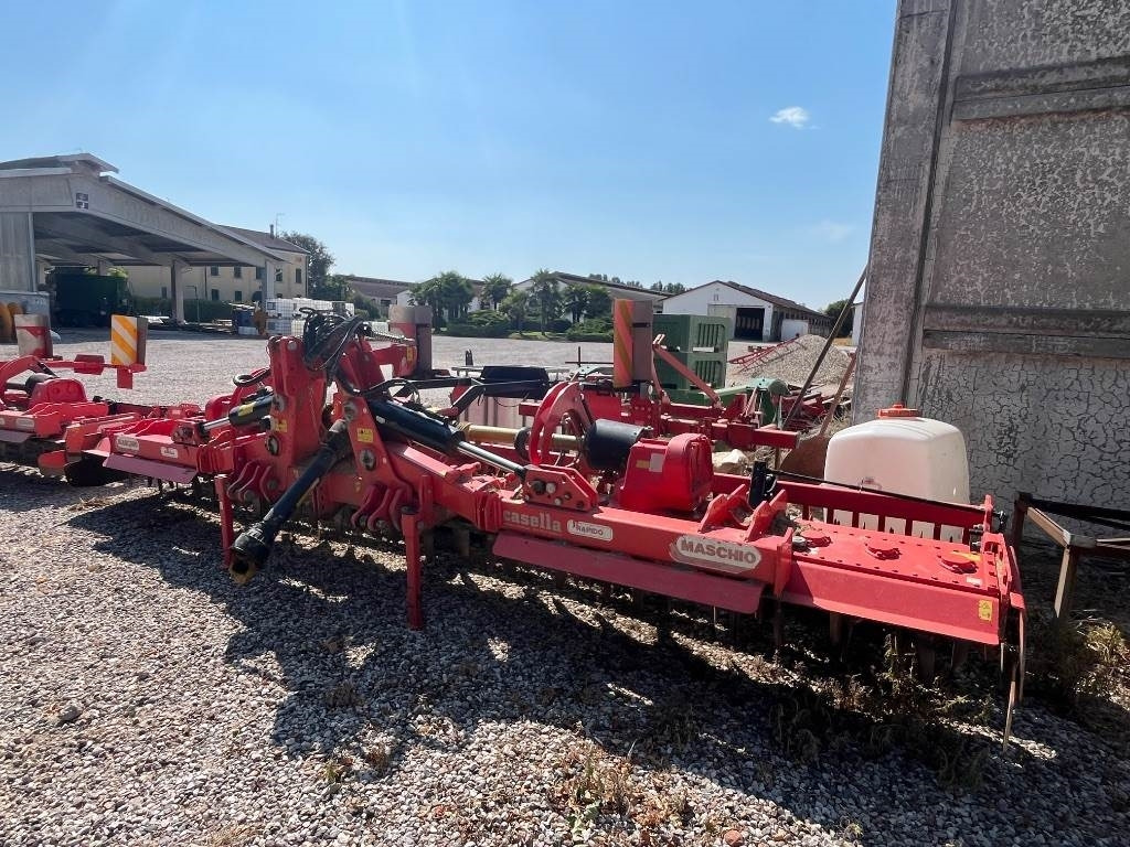 Maschio Aquila 6000  - קלטרת סיבובית: תמונה 1 Maschio Aquila 6000  - קלטרת סיבובית: תמונה 1