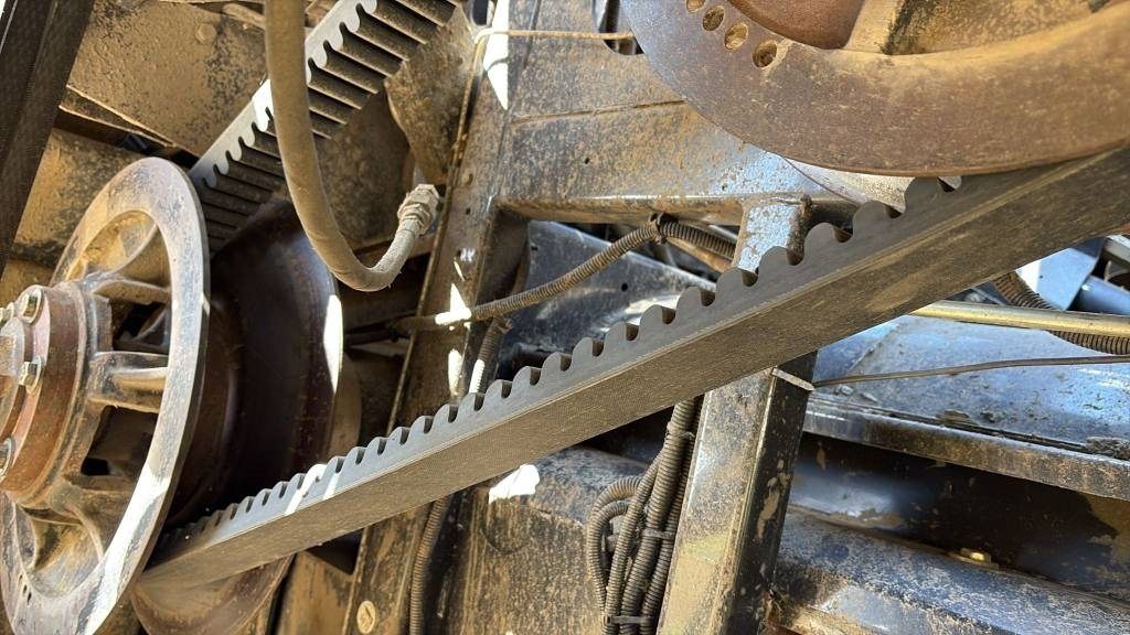 New Holland CR 960 - מקצרת קומבינה: תמונה 5 New Holland CR 960 - מקצרת קומבינה: תמונה 5