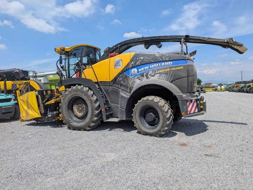 New Holland FR 650 - מקצרת מספוא: תמונה 2 New Holland FR 650 - מקצרת מספוא: תמונה 2