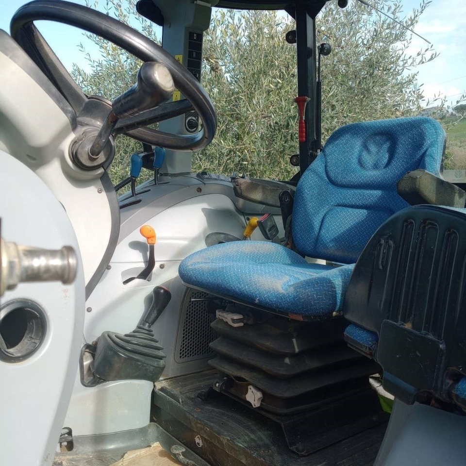 New Holland T 4.55 - טרקטור חקלאי: תמונה 3 New Holland T 4.55 - טרקטור חקלאי: תמונה 3