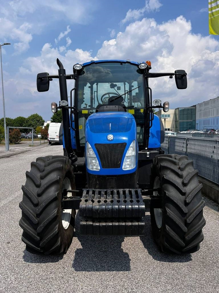 הַחכָּרָה New Holland T 5.115  New Holland T 5.115: תמונה 11
