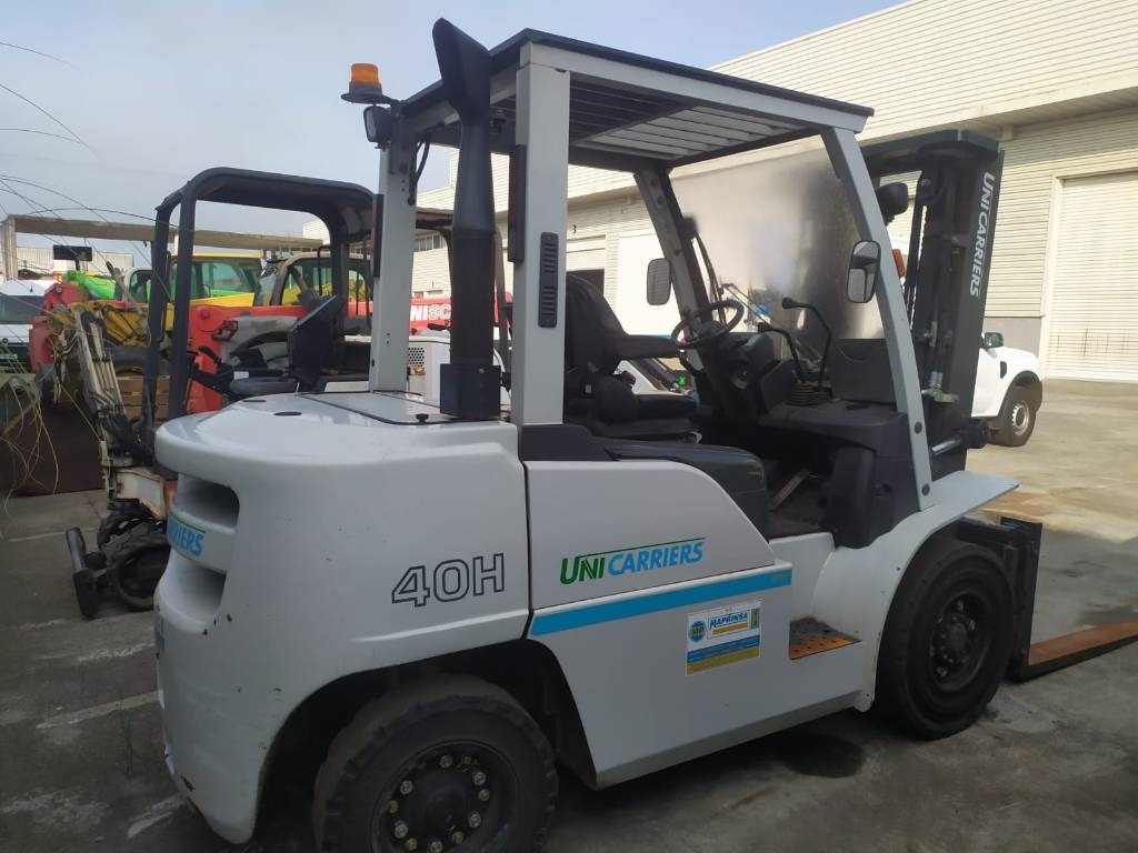 UniCarriers D1F4A40Q - מלגזת סולר: תמונה 2 UniCarriers D1F4A40Q - מלגזת סולר: תמונה 2