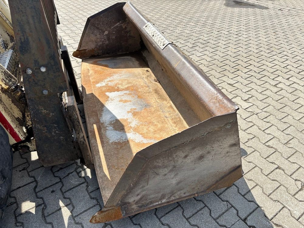 Bobcat 970 - מעמיס גלגלים: תמונה 4 Bobcat 970 - מעמיס גלגלים: תמונה 4