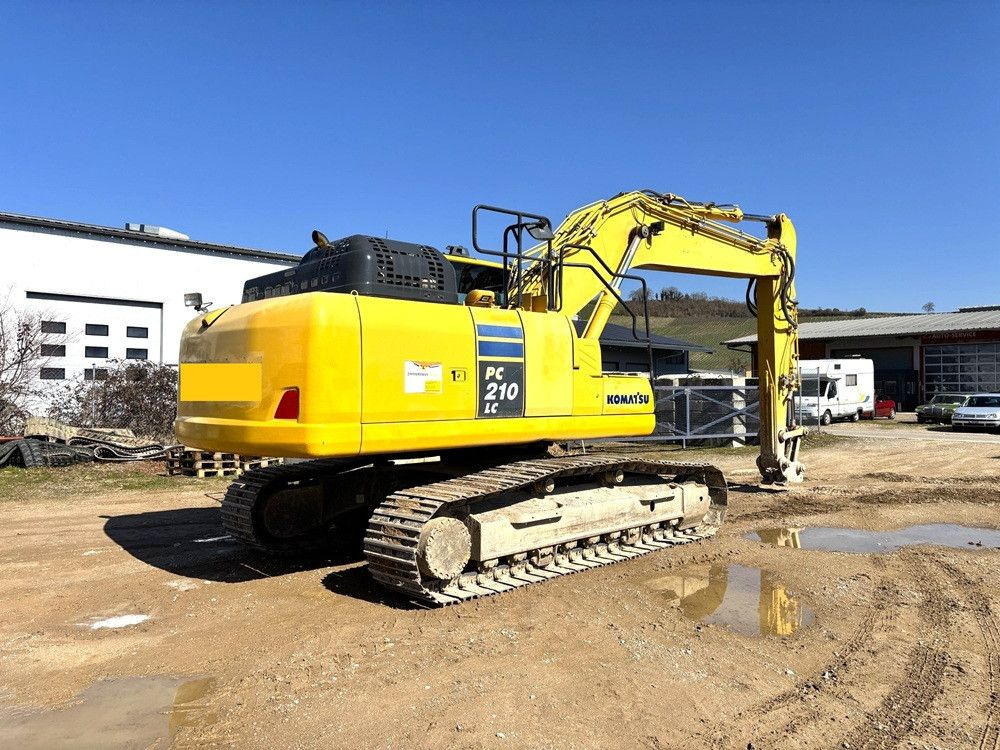 Komatsu PC210LC-11 - מחפר סורק: תמונה 2 Komatsu PC210LC-11 - מחפר סורק: תמונה 2