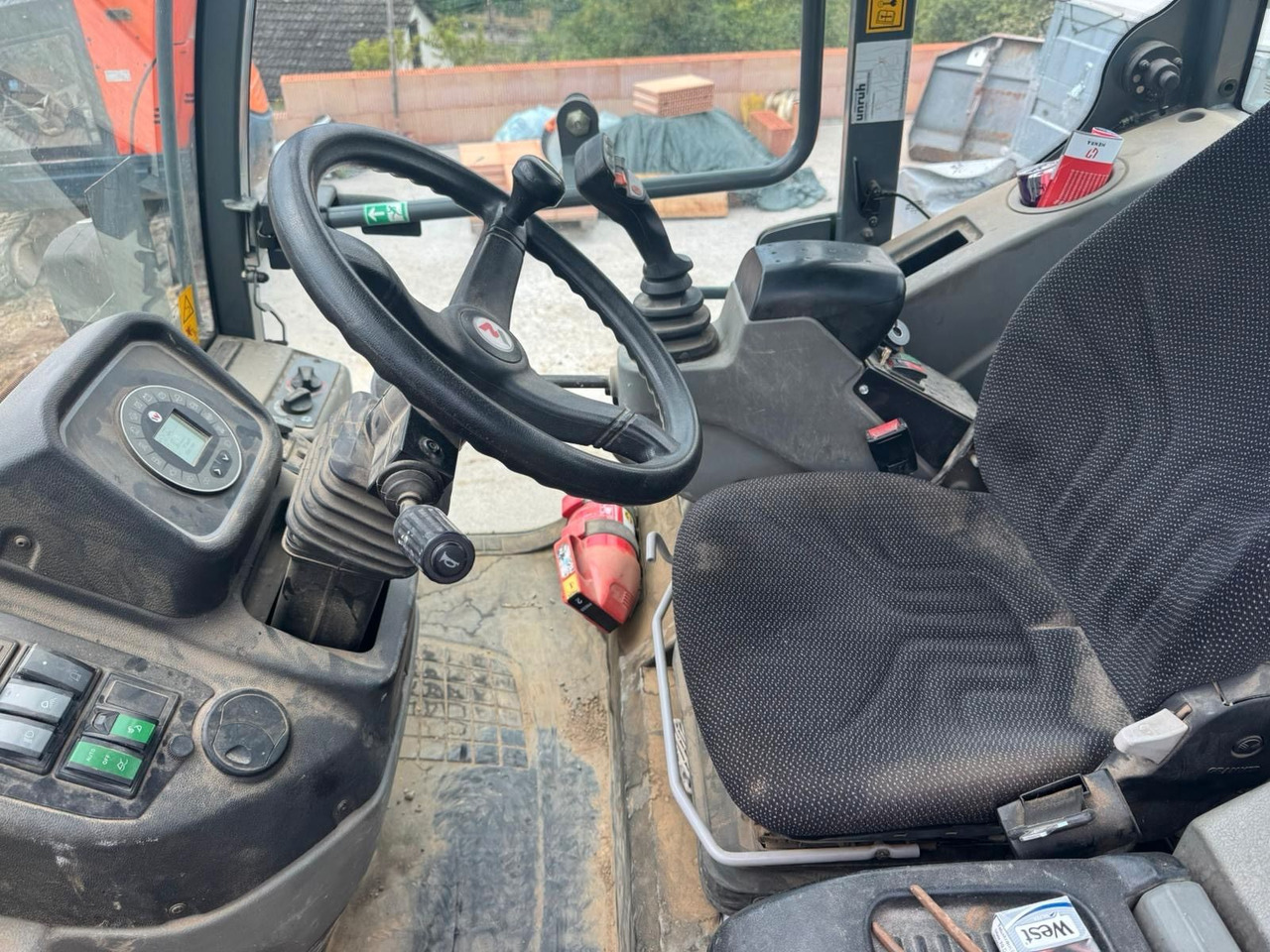 Kramer 8075 / 5075 - מעמיס גלגלים: תמונה 5 Kramer 8075 / 5075 - מעמיס גלגלים: תמונה 5