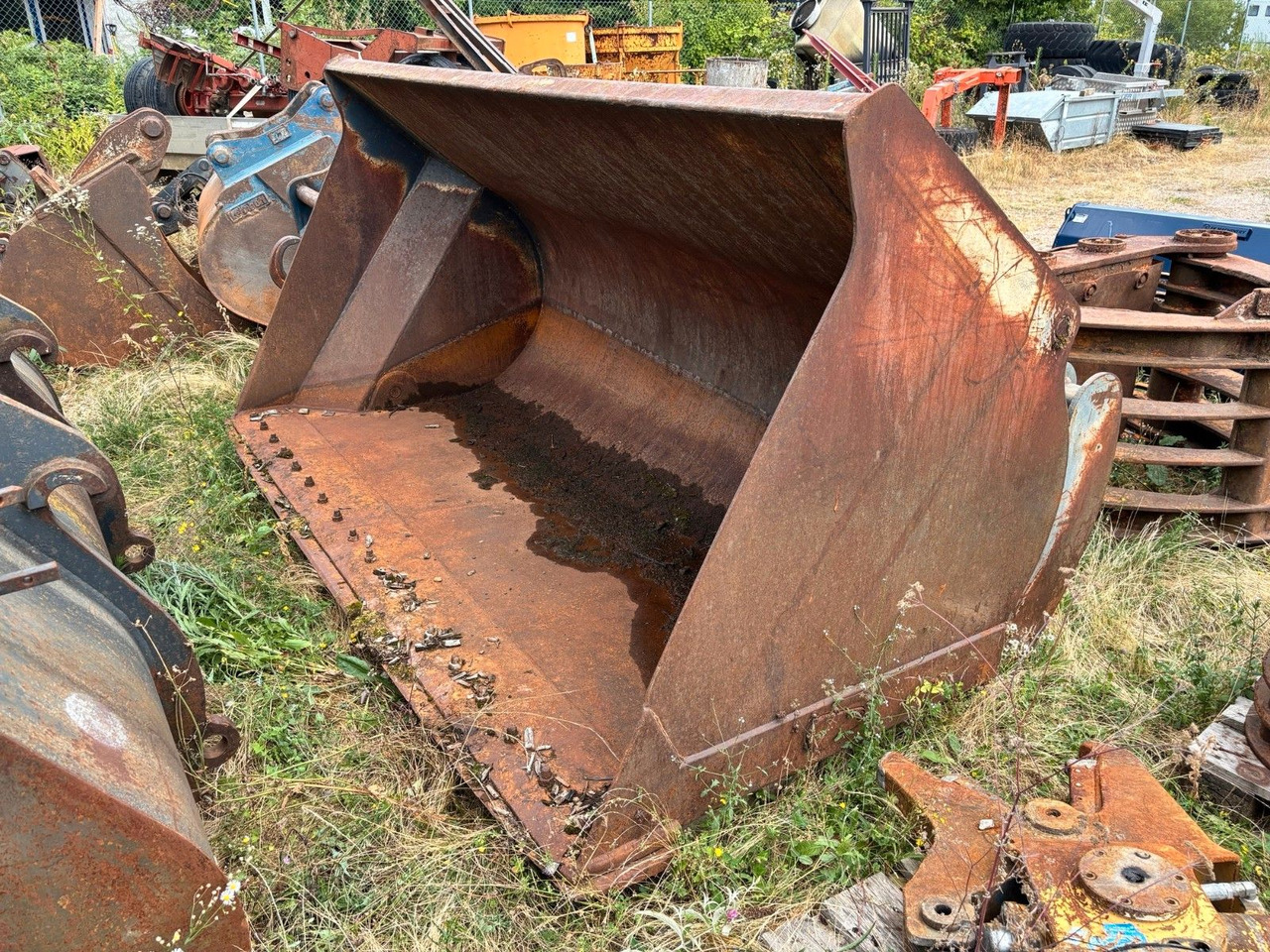 Schaufel 2,0-2,2 cbm Volvo/Komatsu - דלי מעמיס: תמונה 5 Schaufel 2,0-2,2 cbm Volvo/Komatsu - דלי מעמיס: תמונה 5