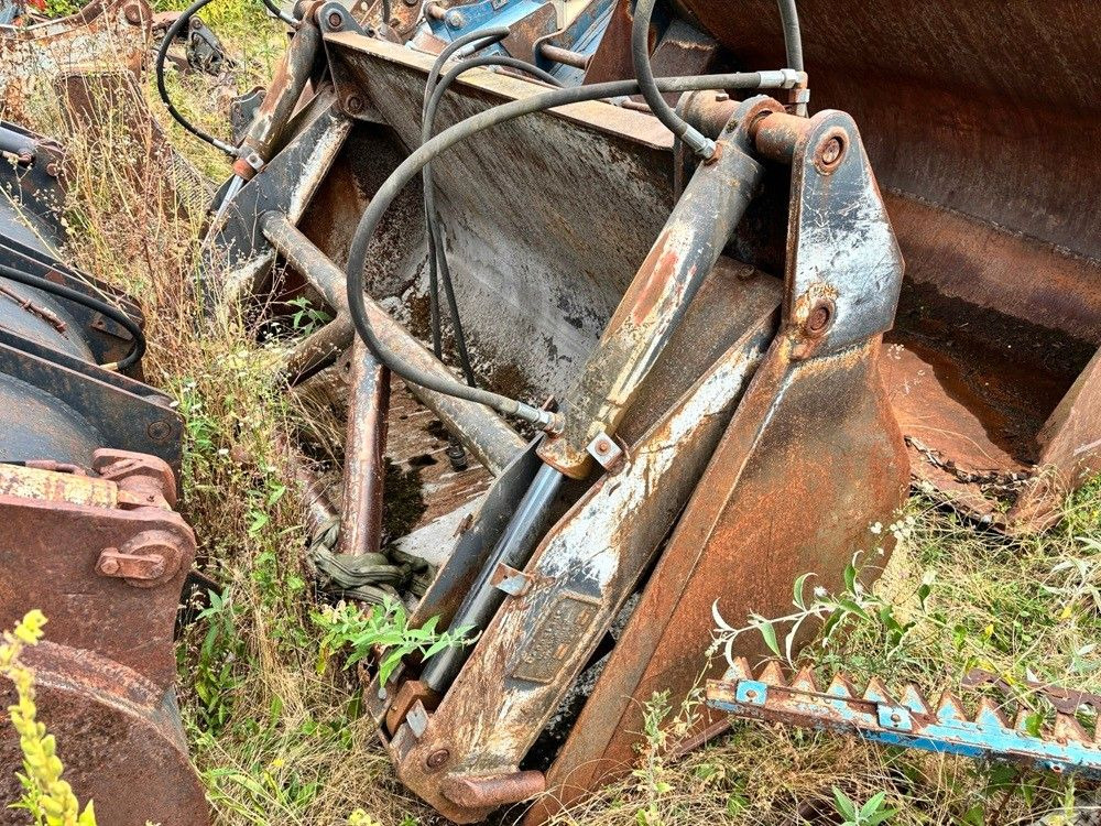 Schaufel 2,0-2,2 cbm Volvo/Komatsu - דלי מעמיס: תמונה 3 Schaufel 2,0-2,2 cbm Volvo/Komatsu - דלי מעמיס: תמונה 3