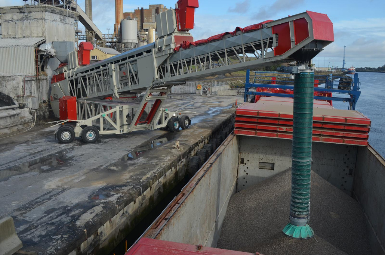 Telestack TS331 Ship Loading Conveyor - מפעיל טלסקופי: תמונה 2 Telestack TS331 Ship Loading Conveyor - מפעיל טלסקופי: תמונה 2