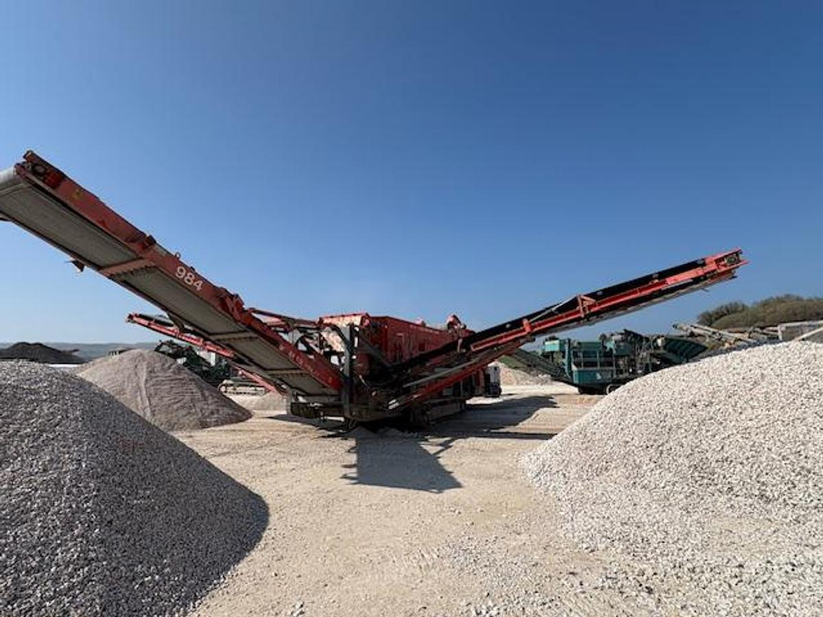 Terex Finlay 2015 Terex Finlay 984 - משקף: תמונה 1 Terex Finlay 2015 Terex Finlay 984 - משקף: תמונה 1