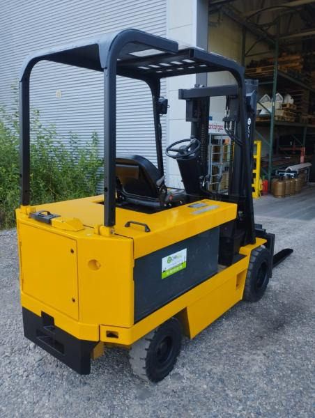 Daewoo Chariot élévateur électrique B30S fenwick - מלגזה חשמלית: תמונה 2 Daewoo Chariot élévateur électrique B30S fenwick - מלגזה חשמלית: תמונה 2