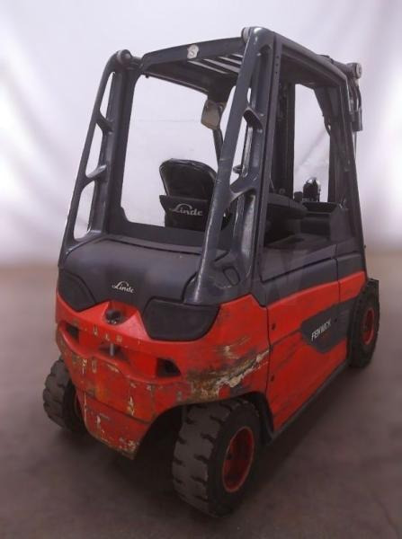 Fenwick E25 - מלגזה חשמלית: תמונה 2 Fenwick E25 - מלגזה חשמלית: תמונה 2