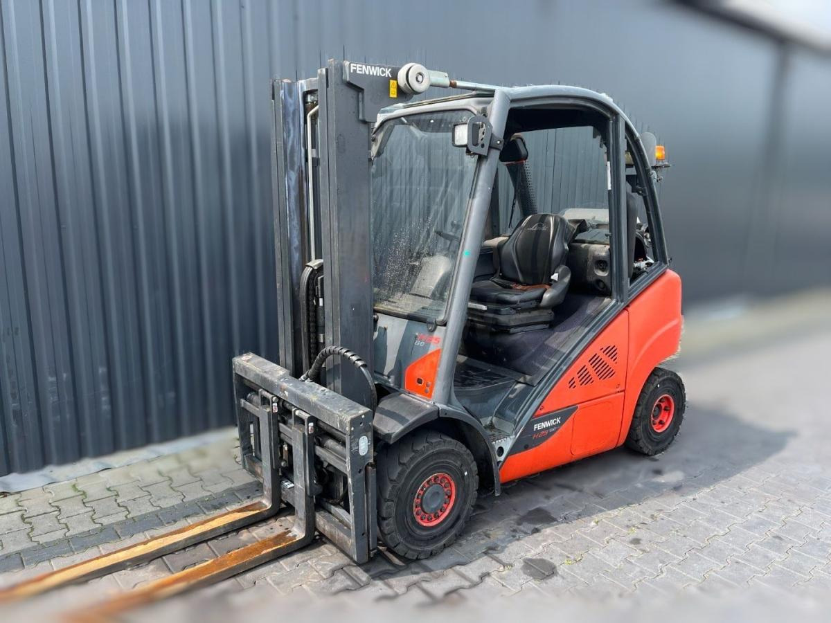 Fenwick H25T-02 - מלגזת LPG: תמונה 1 Fenwick H25T-02 - מלגזת LPG: תמונה 1