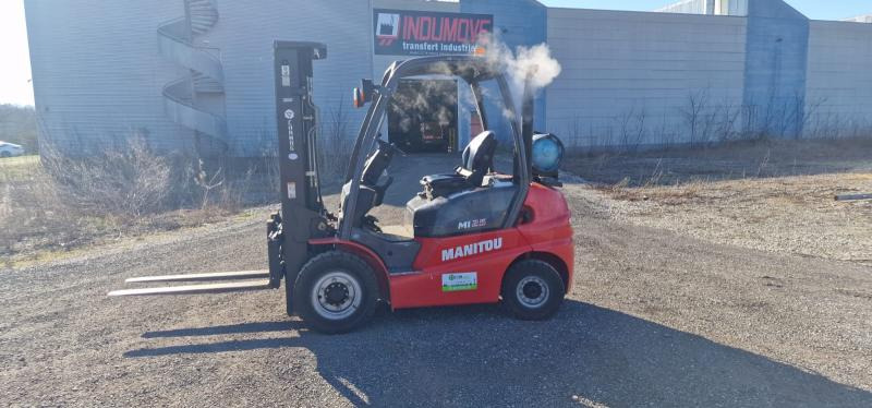 Manitou MI25 fenwick - מלגזת LPG: תמונה 1 Manitou MI25 fenwick - מלגזת LPG: תמונה 1