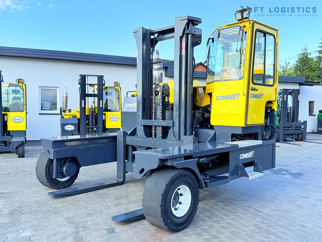 COMBILIFT C14000 / DUPLEX 3600MM / FREE-LIFT / POSITIONER - משאית הגעה ב-4 דרכים: תמונה 1 COMBILIFT C14000 / DUPLEX 3600MM / FREE-LIFT / POSITIONER - משאית הגעה ב-4 דרכים: תמונה 1