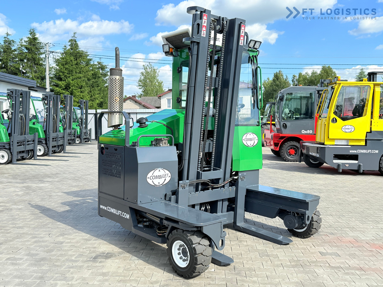 COMBILIFT C3500 / DUPLEX 4100MM / GAS / EXTENDABLE FORKS / CABIN / HEATING + AIR CONDITIONING / LIKE NEW - משאית הגעה ב-4 דרכים: תמונה 5 COMBILIFT C3500 / DUPLEX 4100MM / GAS / EXTENDABLE FORKS / CABIN / HEATING + AIR CONDITIONING / LIKE NEW - משאית הגעה ב-4 דרכים: תמונה 5