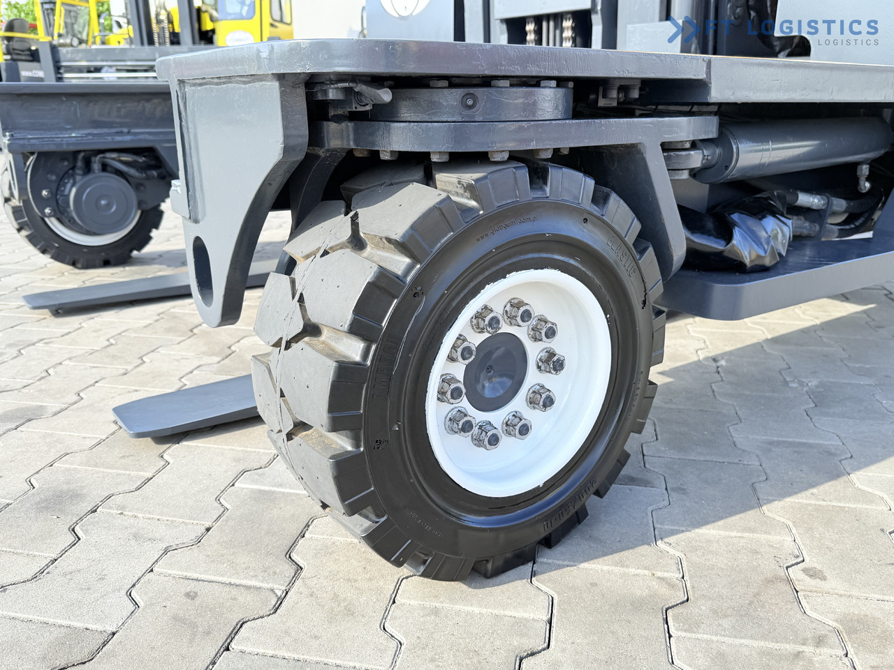 COMBILIFT C4000 / GAS / DUPLEX - 4100MM / SIDE SHIFT / FREE LIFT / FULL HEATED CABIN / ONLY 4223 HOURS / CONDITION – LIKE NEW! - משאית הגעה ב-4 דרכים: תמונה 5 COMBILIFT C4000 / GAS / DUPLEX - 4100MM / SIDE SHIFT / FREE LIFT / FULL HEATED CABIN / ONLY 4223 HOURS / CONDITION – LIKE NEW! - משאית הגעה ב-4 דרכים: תמונה 5