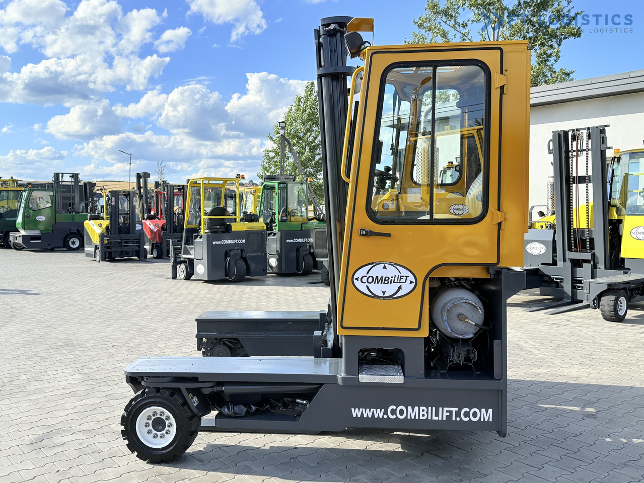 COMBILIFT C4000 / GAS / DUPLEX - 4100MM / SIDE SHIFT / FREE LIFT / FULL HEATED CABIN / ONLY 4223 HOURS / CONDITION – LIKE NEW! - משאית הגעה ב-4 דרכים: תמונה 4 COMBILIFT C4000 / GAS / DUPLEX - 4100MM / SIDE SHIFT / FREE LIFT / FULL HEATED CABIN / ONLY 4223 HOURS / CONDITION – LIKE NEW! - משאית הגעה ב-4 דרכים: תמונה 4