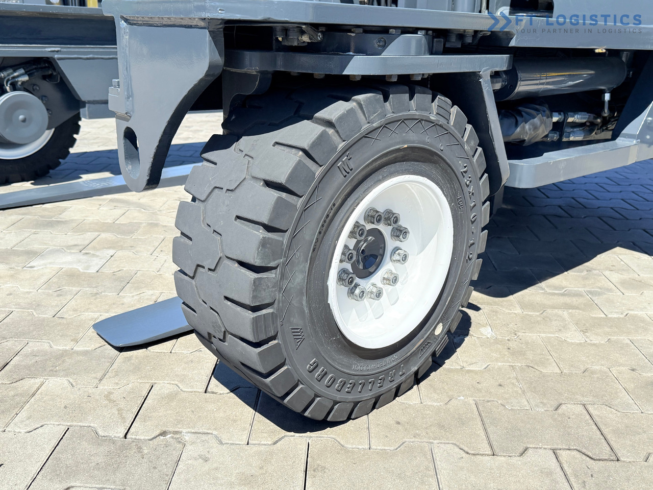 COMBILIFT C5000XL / DIESEL / DUPLEX - 5500MM / FULL CABIN / NEW TYRES / HEATING - משאית הגעה ב-4 דרכים: תמונה 3 COMBILIFT C5000XL / DIESEL / DUPLEX - 5500MM / FULL CABIN / NEW TYRES / HEATING - משאית הגעה ב-4 דרכים: תמונה 3